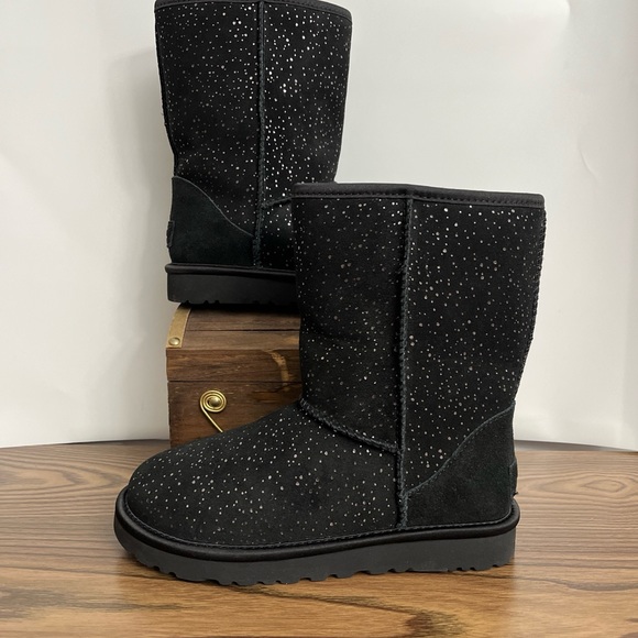 UGG Boots Classic Short Black Silver Metallic Spots US Women’s Size 5 Comfy - Picture 2 of 12